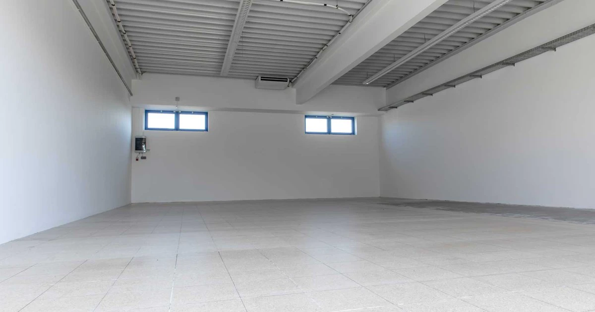Lager und Hallen zu mieten